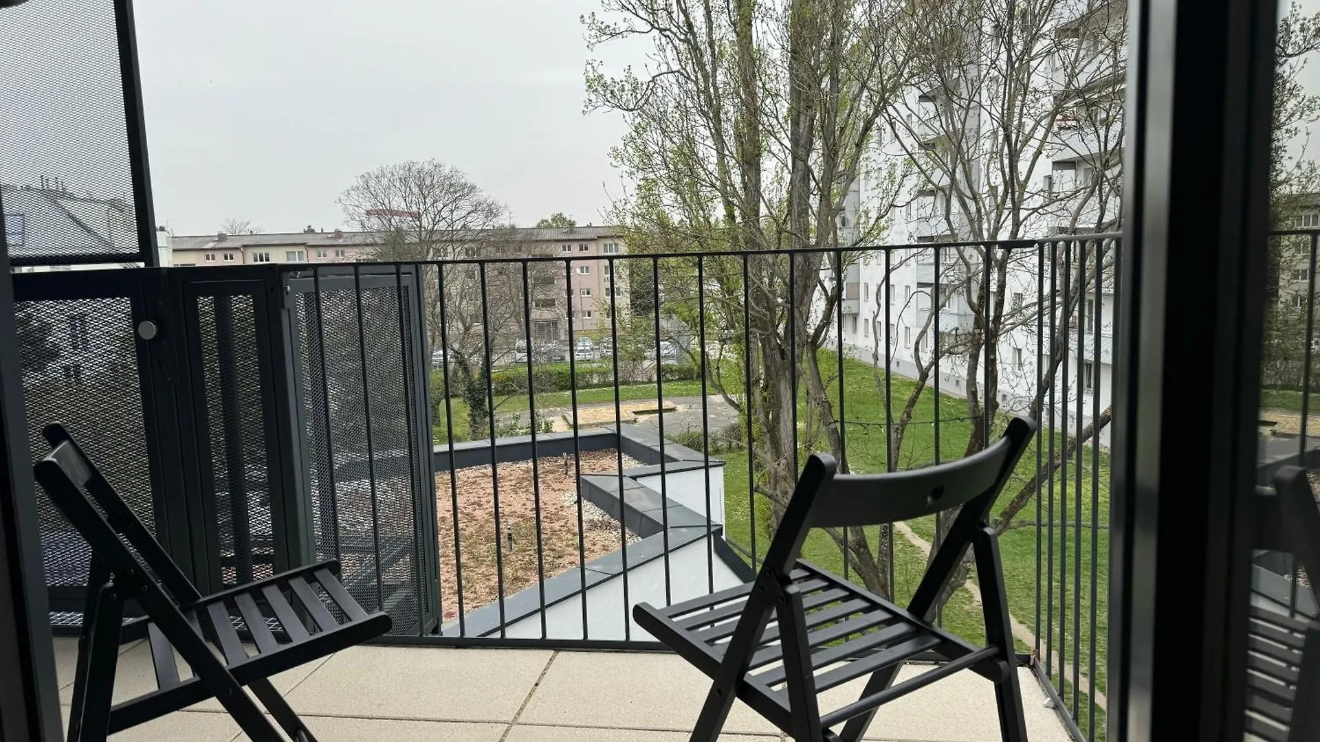 Modern Premium Apartment With Balcony Viena
