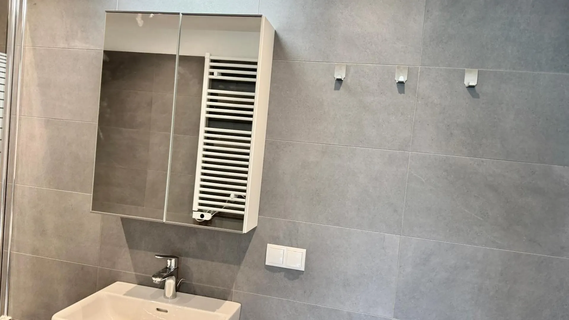 Modern Premium Apartment With Balcony Viena
