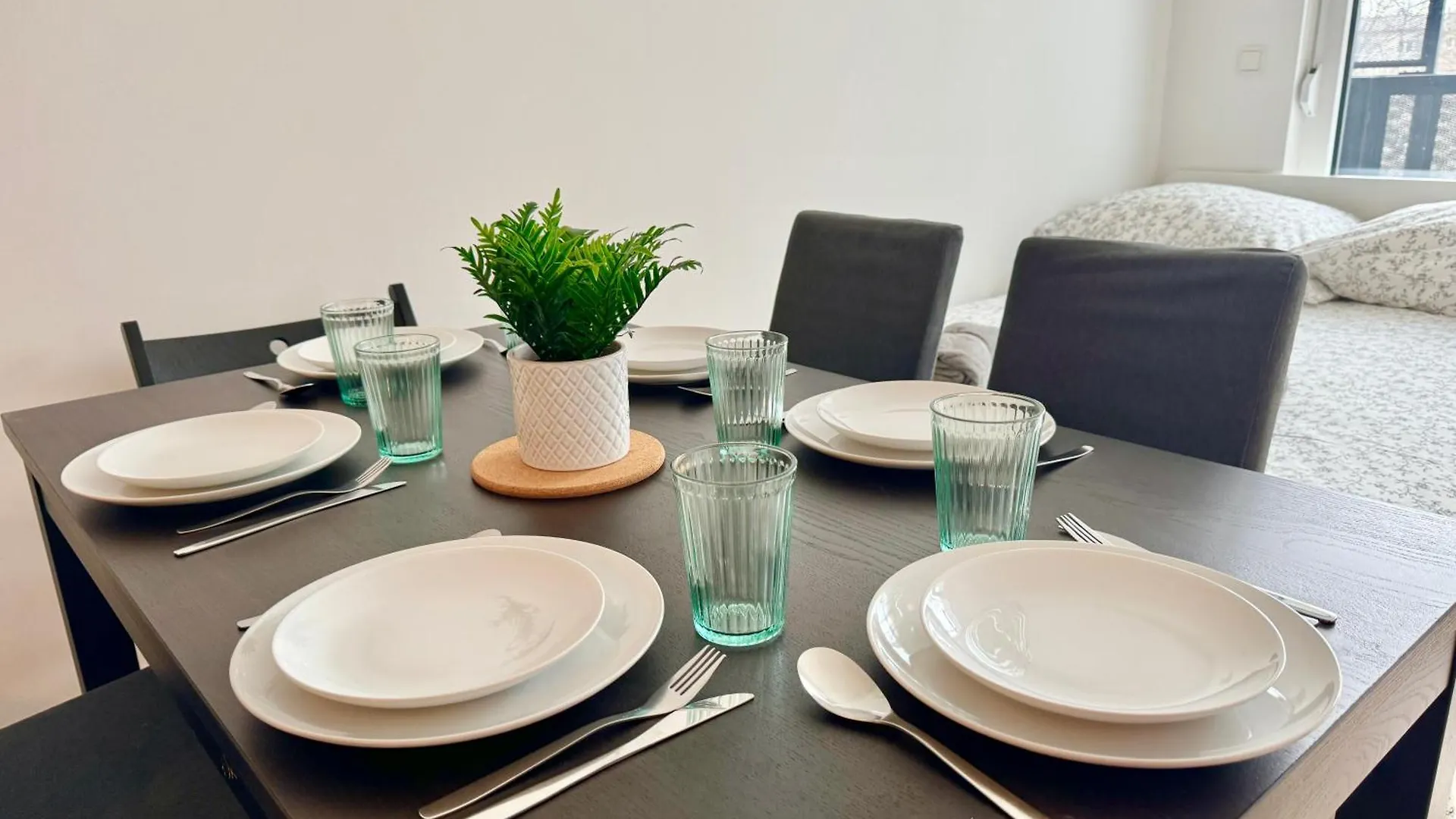 Modern Premium Apartment With Balcony Viena