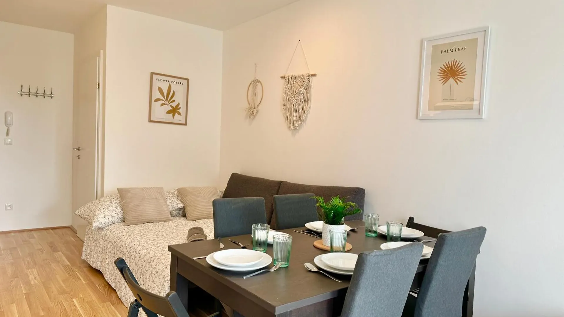 Modern Premium Apartment With Balcony Viena 0*,